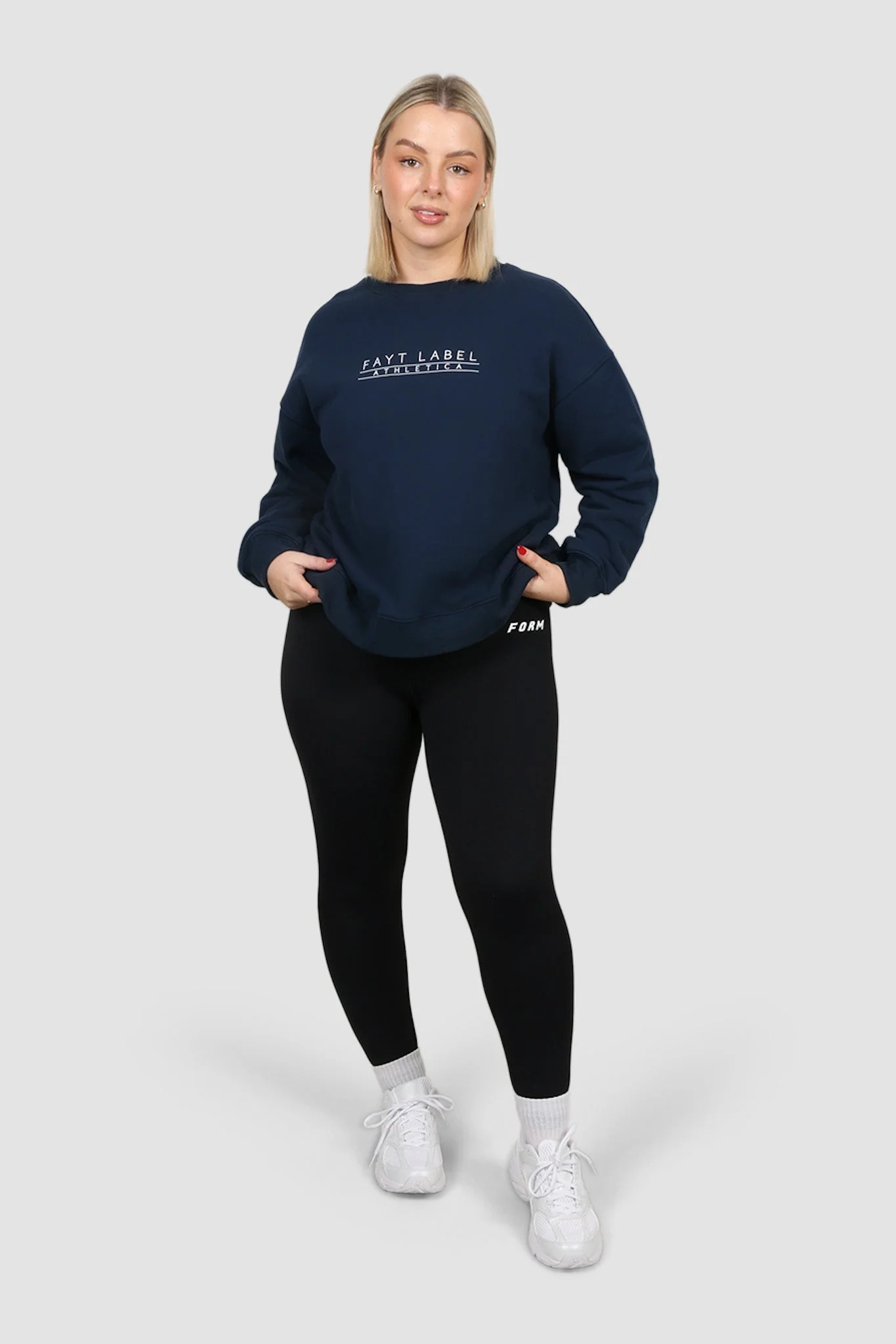 ATHLETICA OVERSIZED CREW NAVY - Image 5