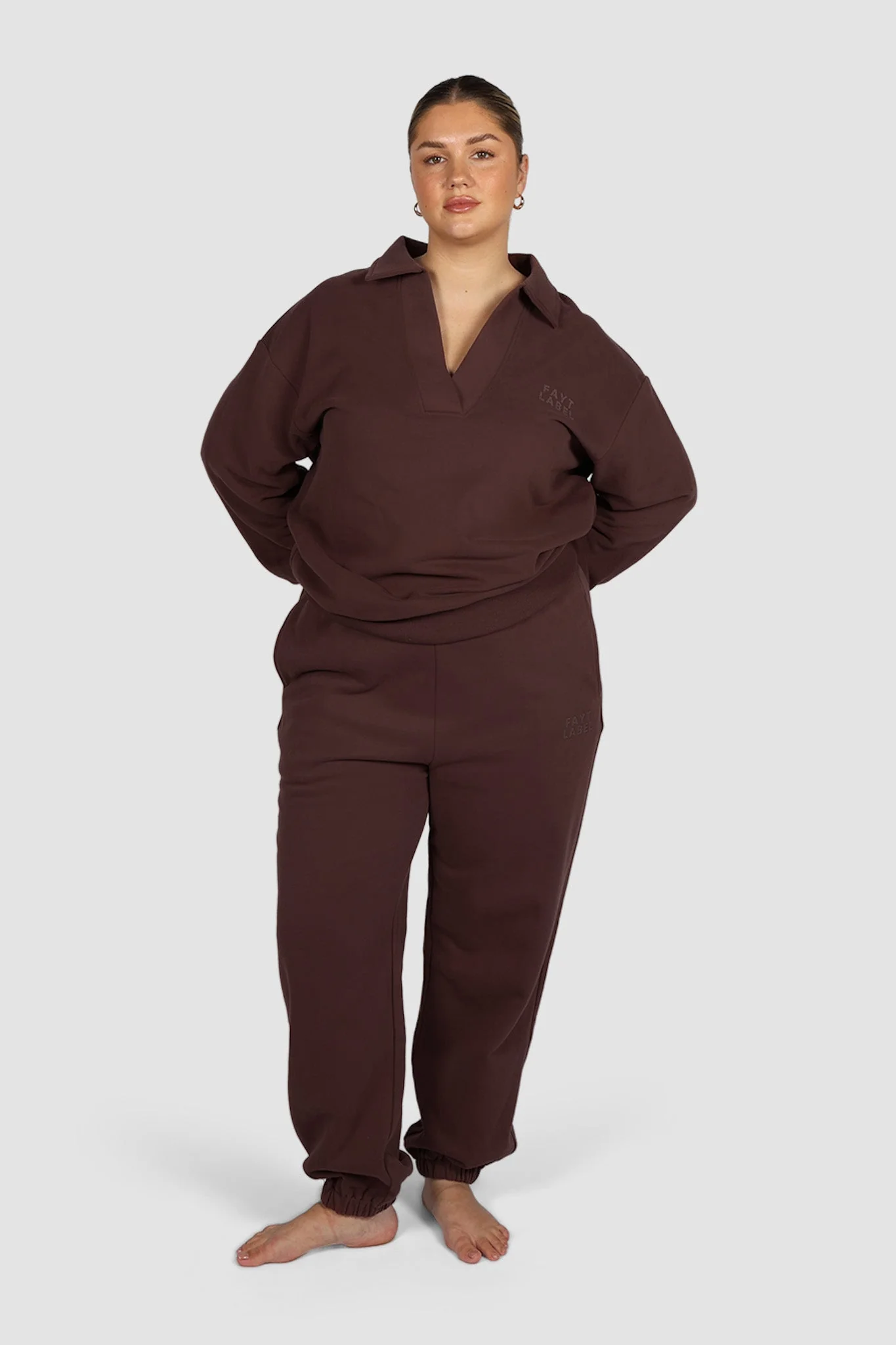FAYT LOGO COLLAR CREW CHOCOLATE - Image 10