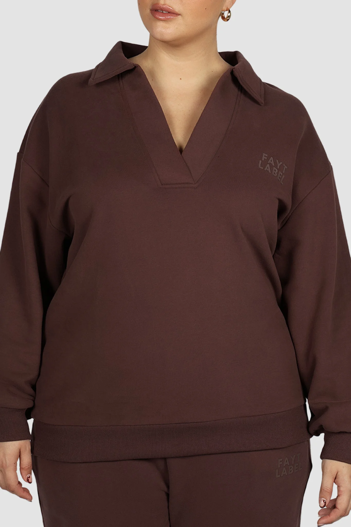 FAYT LOGO COLLAR CREW CHOCOLATE - Image 5