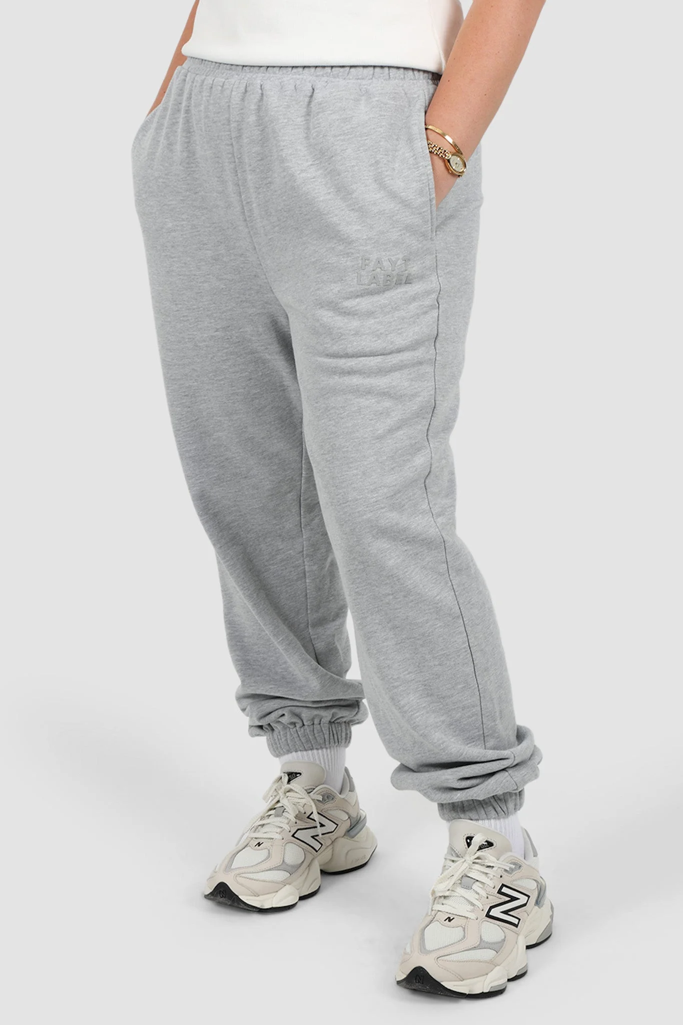 FAYT LOGO CUFF SWEATPANT GREY MARLE - Image 4
