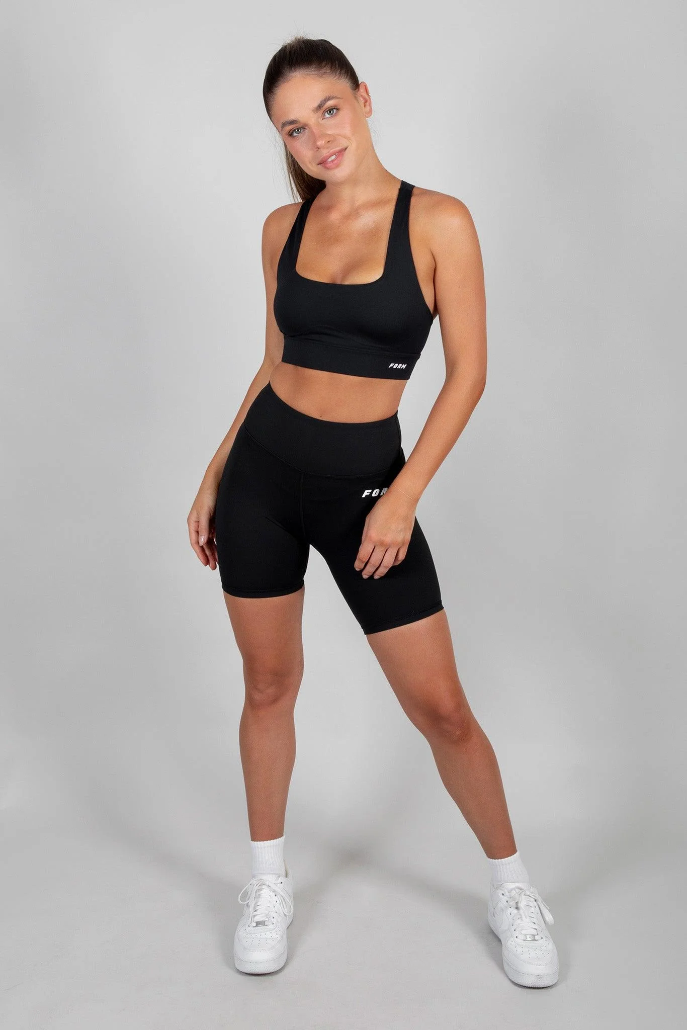 FORM BASE SHORT BLACK - Image 6