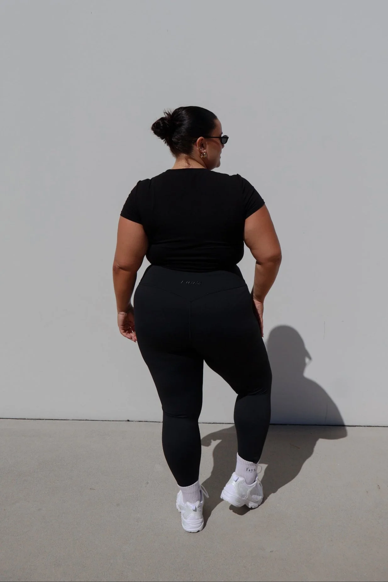 FORM BASE TIGHT 7/8 BLACKOUT - Image 9