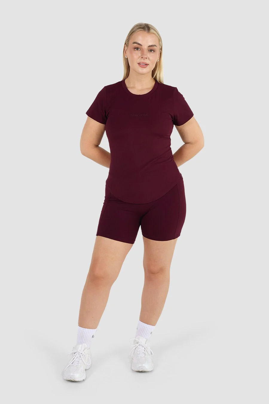 FORM FLOW POCKET SHORT PLUM - Image 2