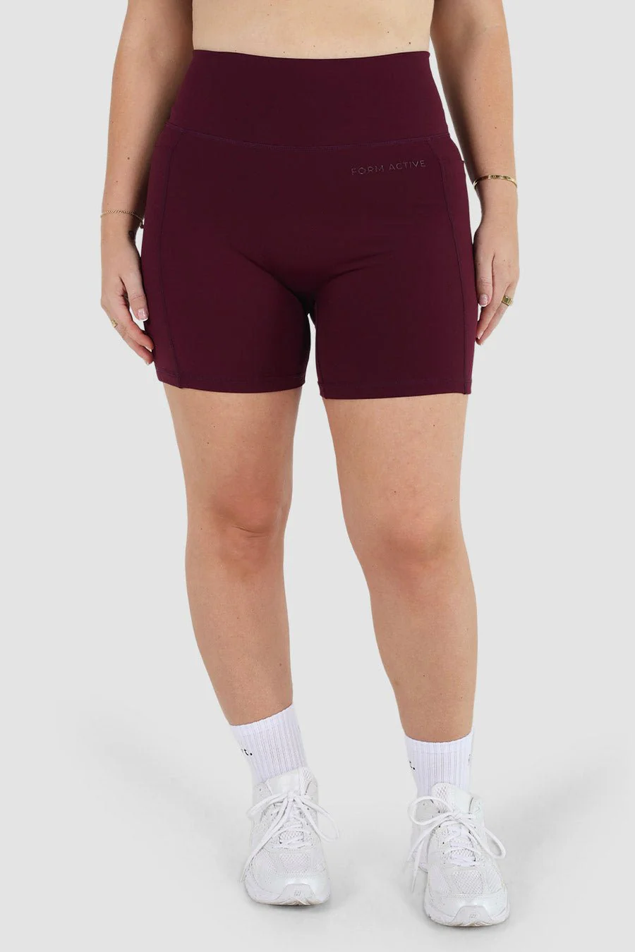 FORM FLOW POCKET SHORT PLUM - Image 4