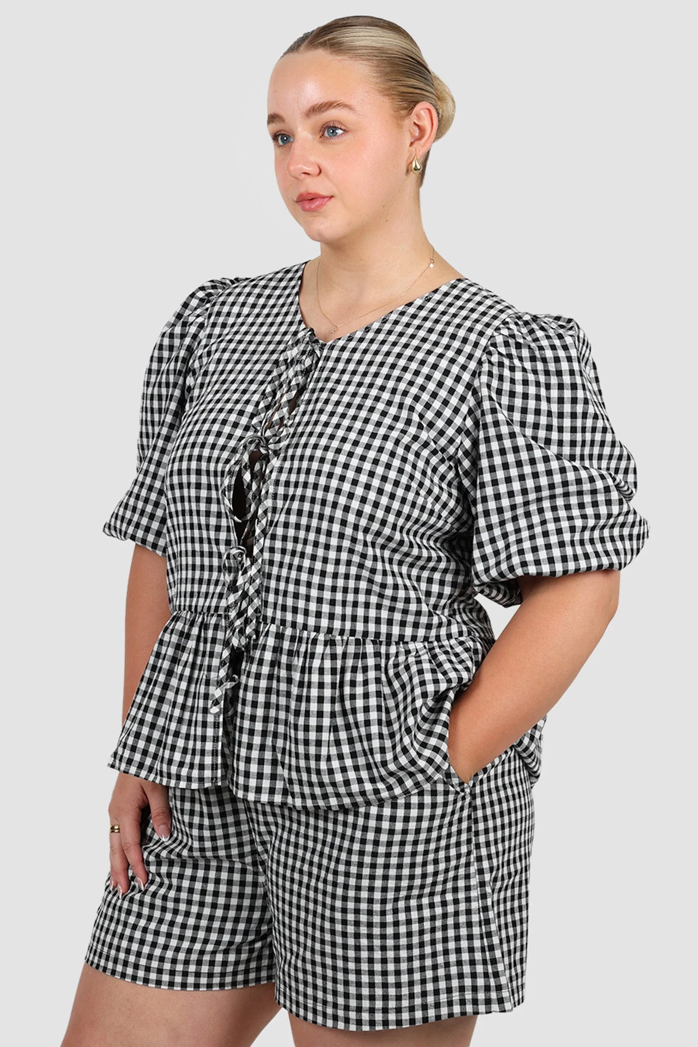GRADY SHORTS B&W GINGHAM - Image 2