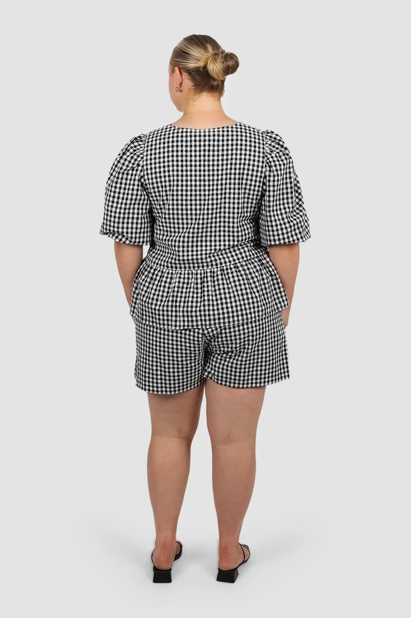 GRADY SHORTS B&W GINGHAM - Image 3