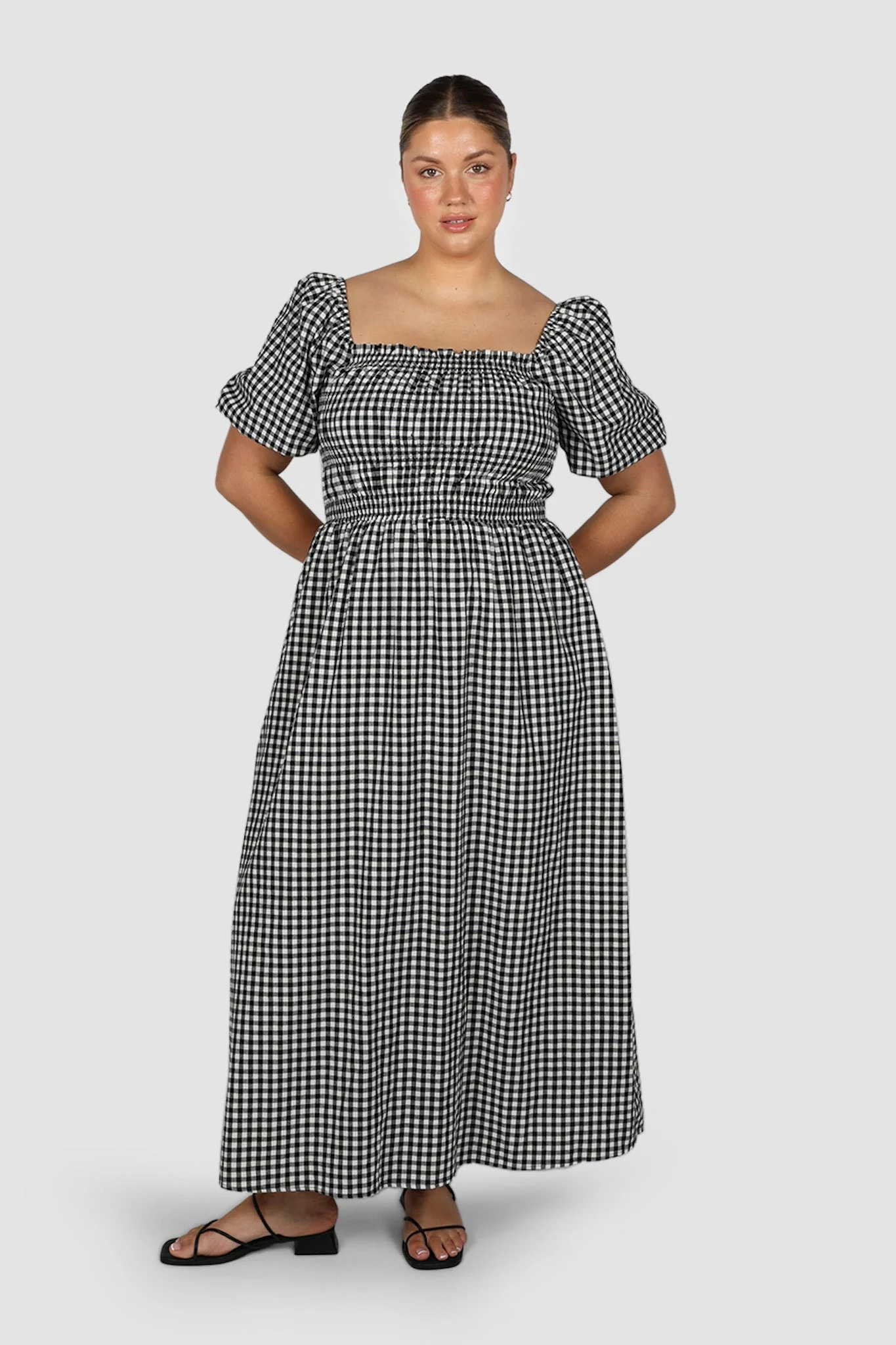 ISMAE MAXI DRESS B&W GINGHAM - Image 3