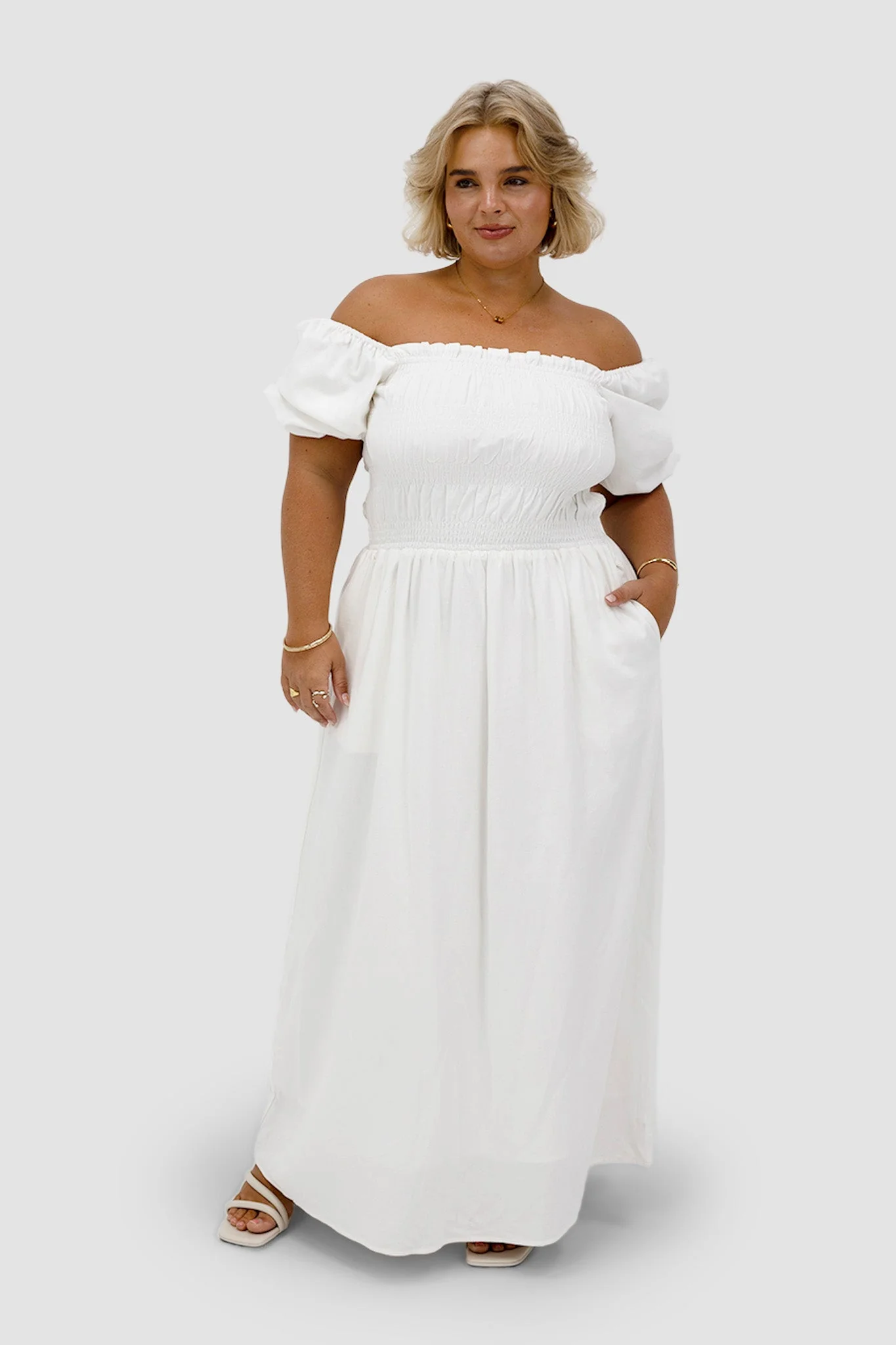 ISMAE MAXI DRESS WHITE - Image 2