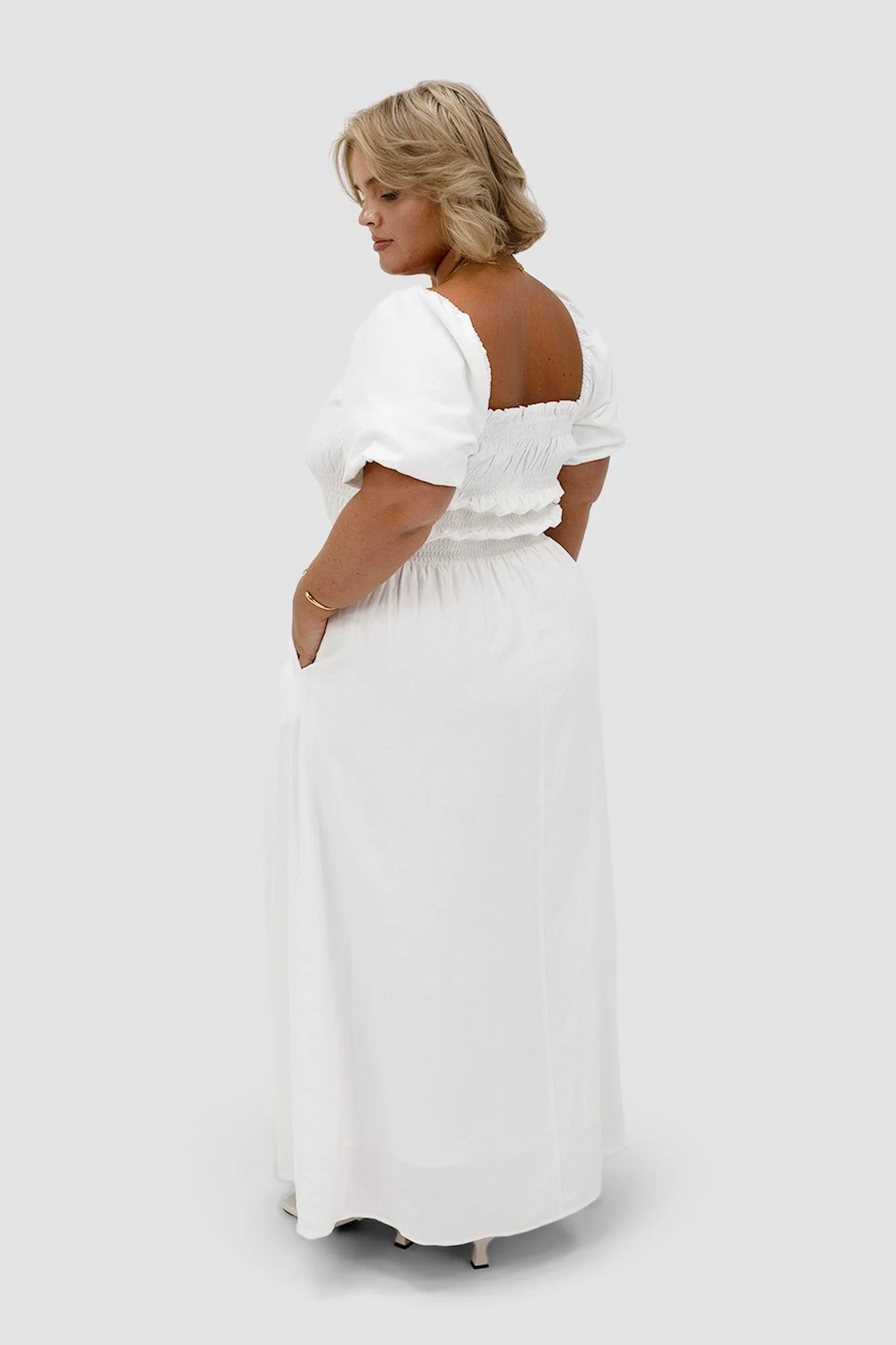 ISMAE MAXI DRESS WHITE - Image 9