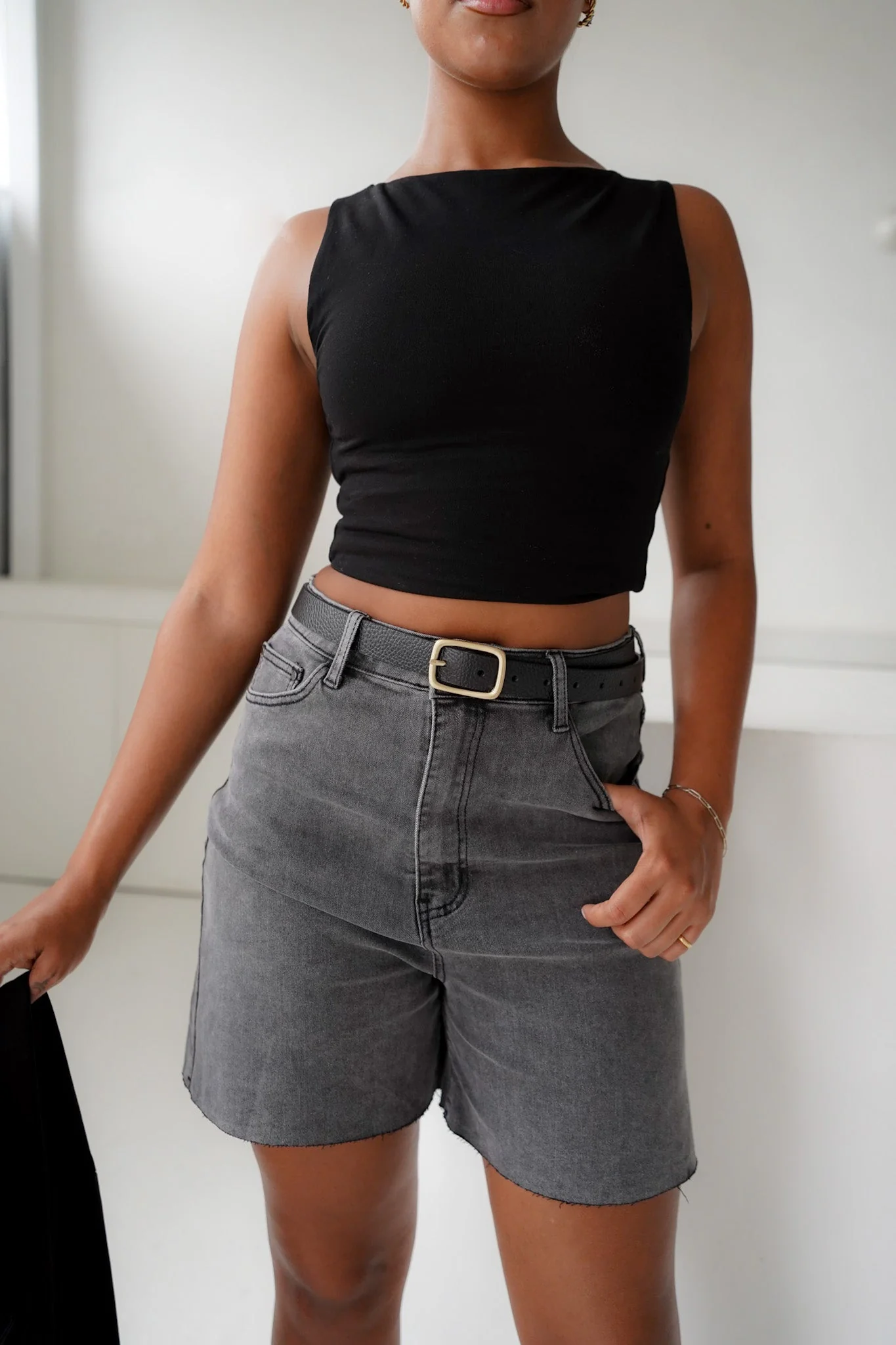 JAGGER DENIM SHORT GREY WASH - Image 8