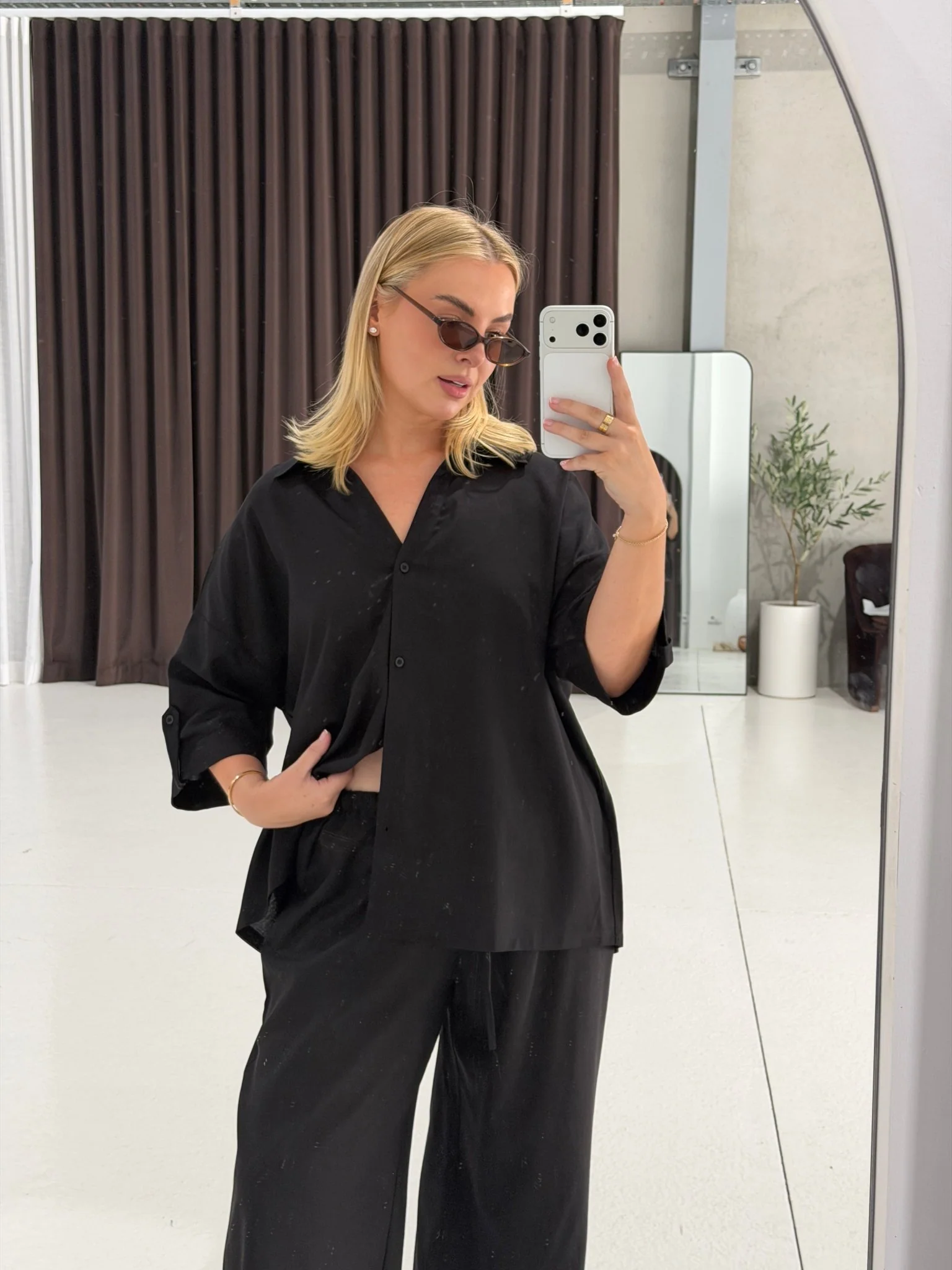 MILOS BUTTON SHIRT BLACK