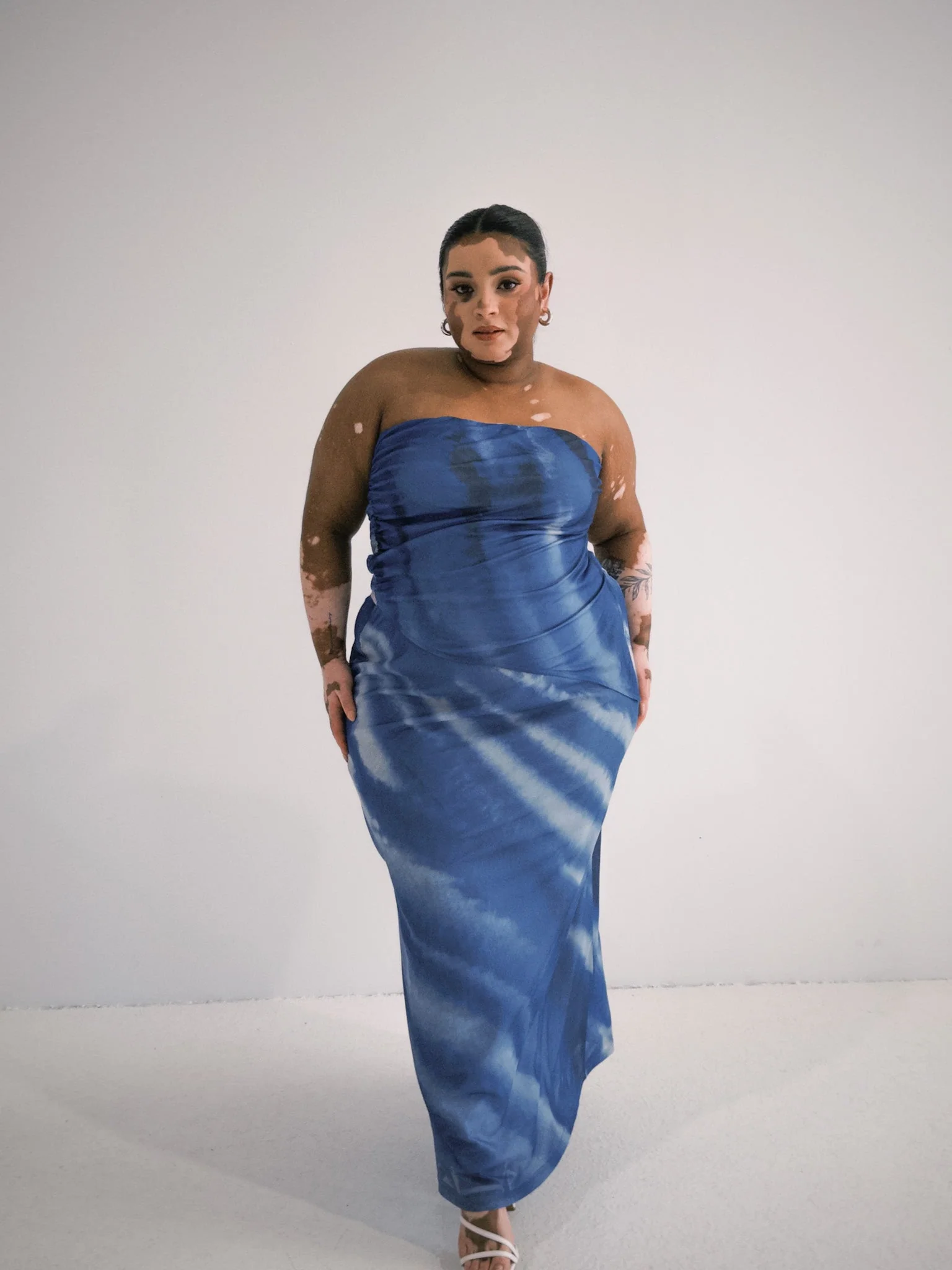 NAELLA ASYMMETRICAL TOP AZURE WASH - Image 2