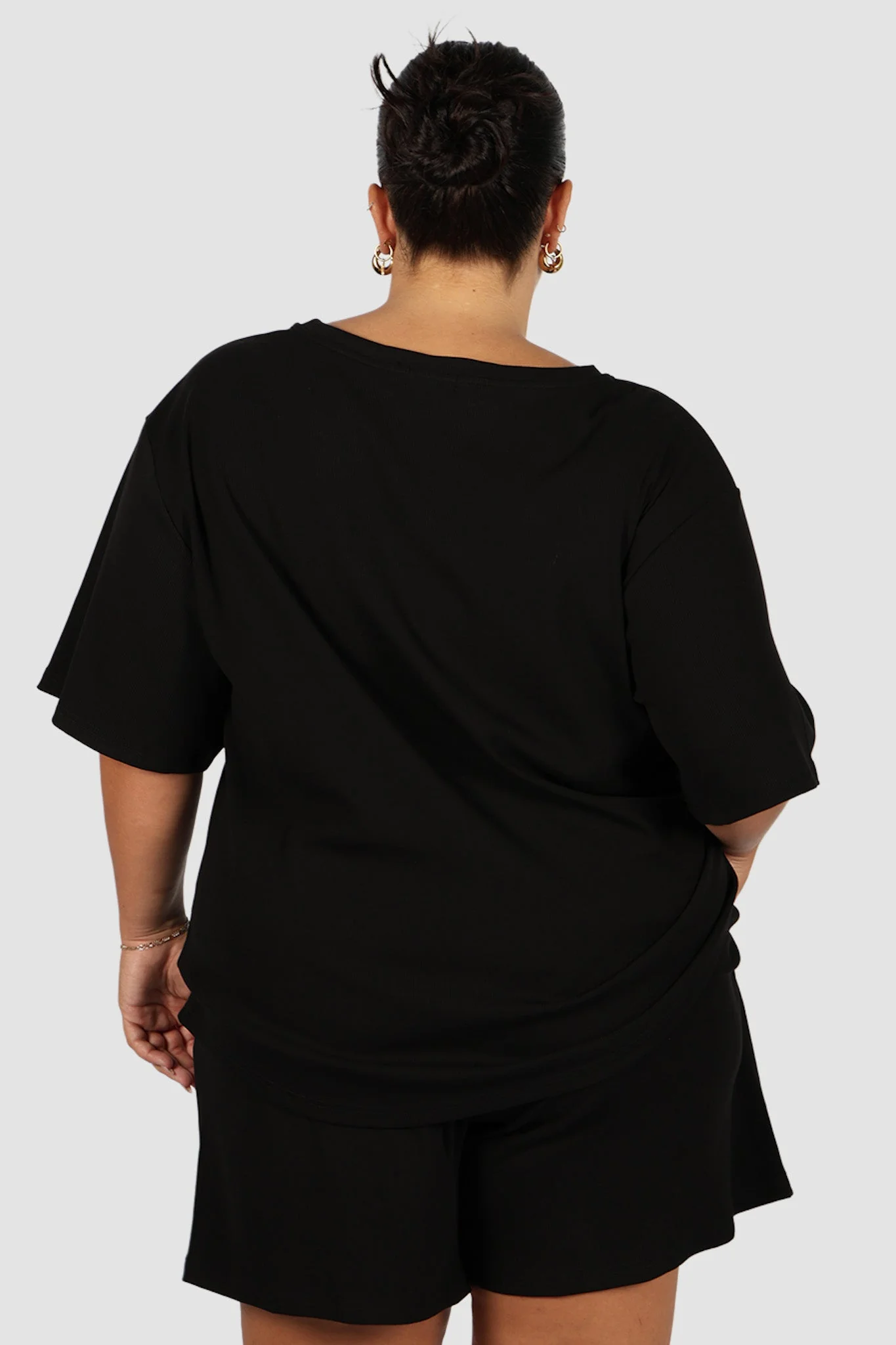 NOLYN RIB TEE BLACK - Image 6