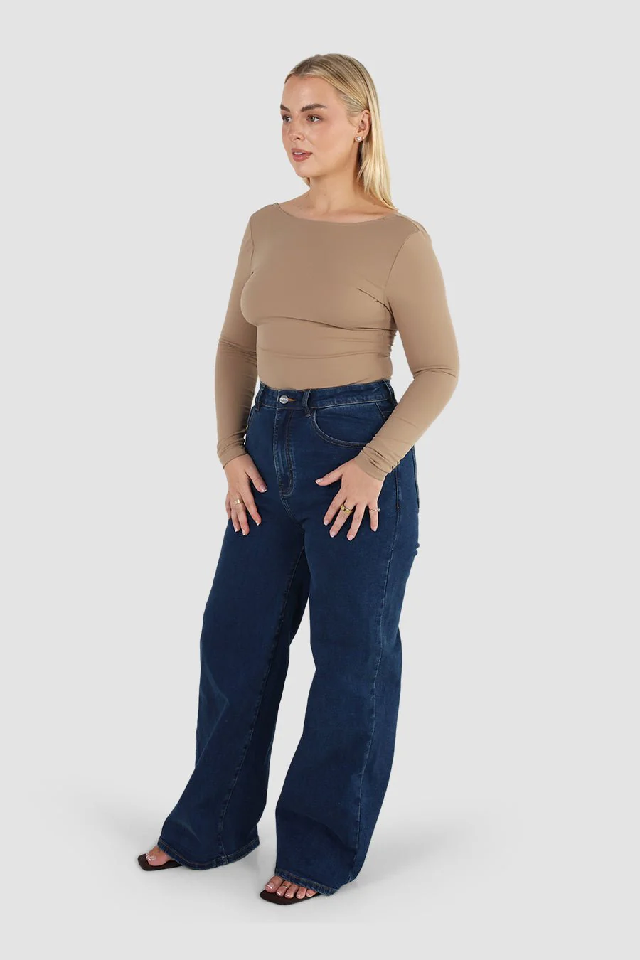 SCOOP BACK BODYSUIT COFFEE - Image 3