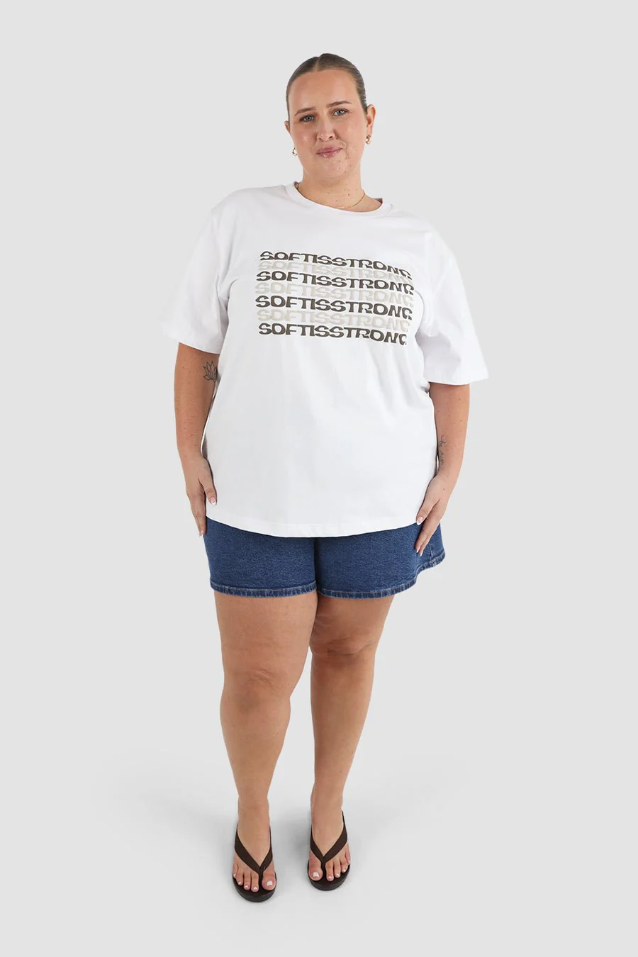 SOFT IS STRONG SIGNATURE TEE WHITE - Image 3