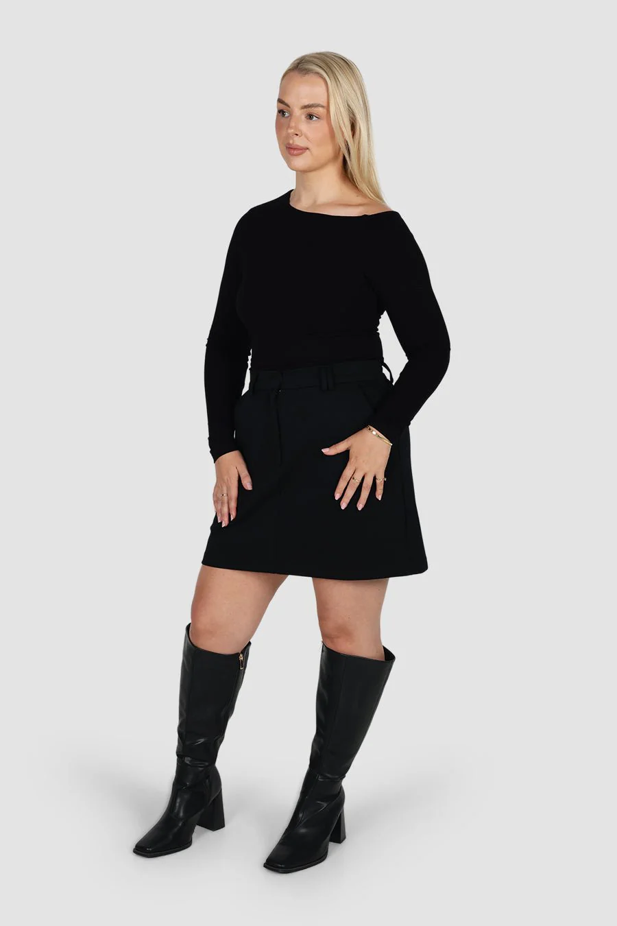 SOREVA COMFORT SKORT BLACK - Image 5