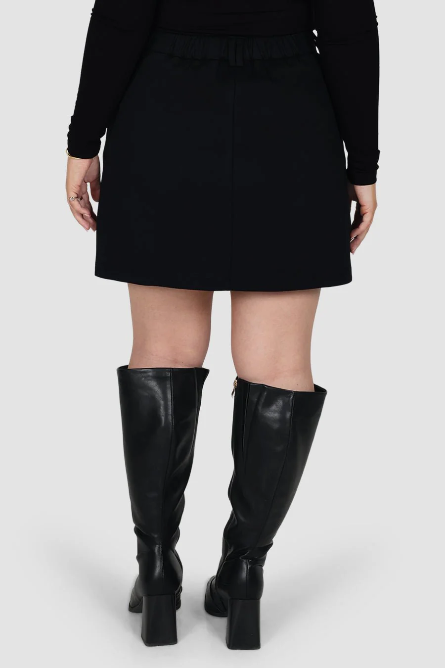 SOREVA COMFORT SKORT BLACK - Image 6