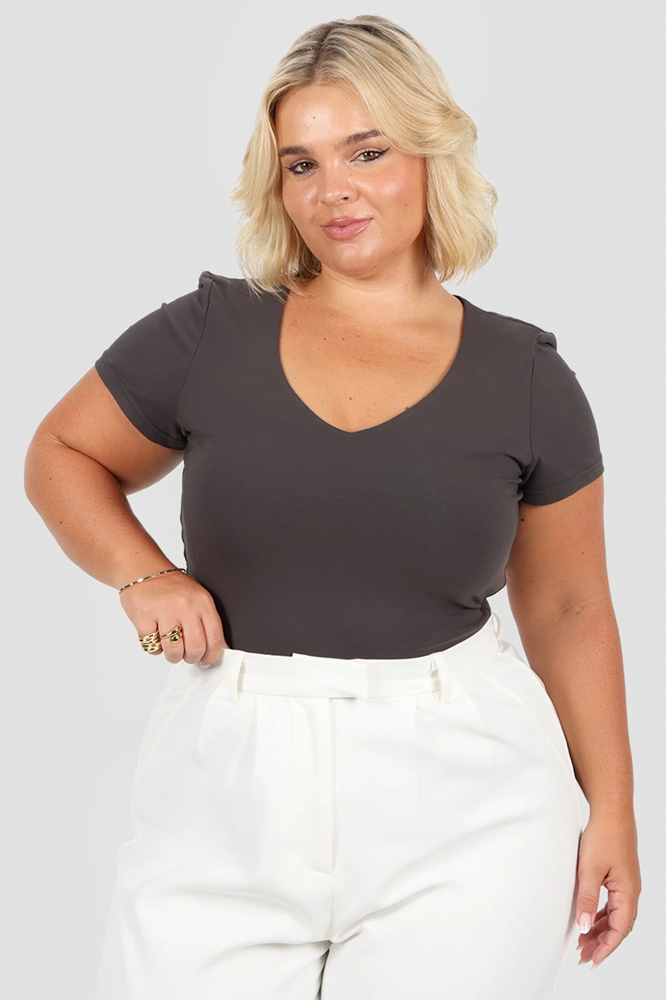 V NECK BUTTERY TEE CHARCOAL - Image 2