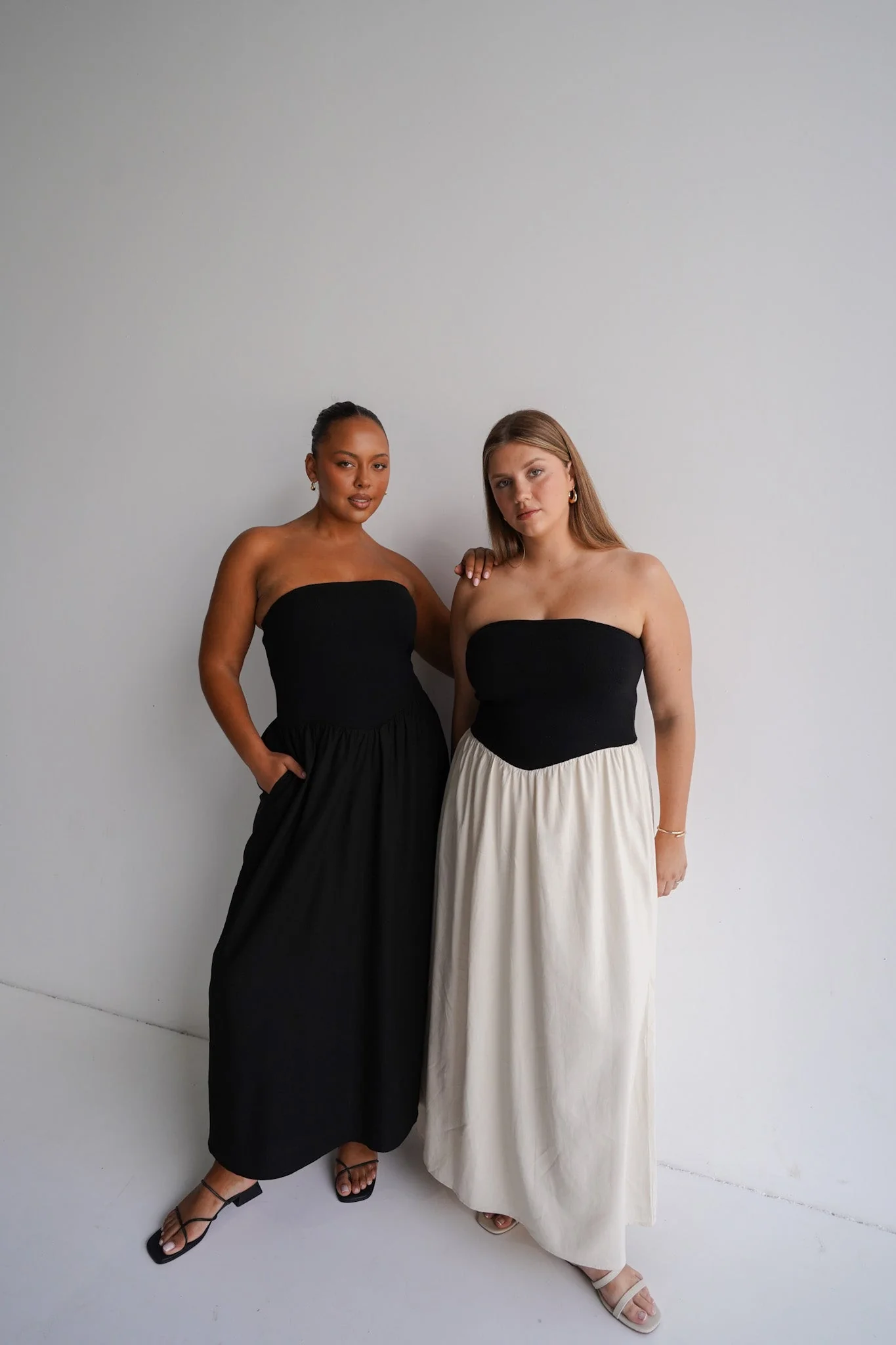 VELLA DRESS NEUTRAL/BLACK - Image 8