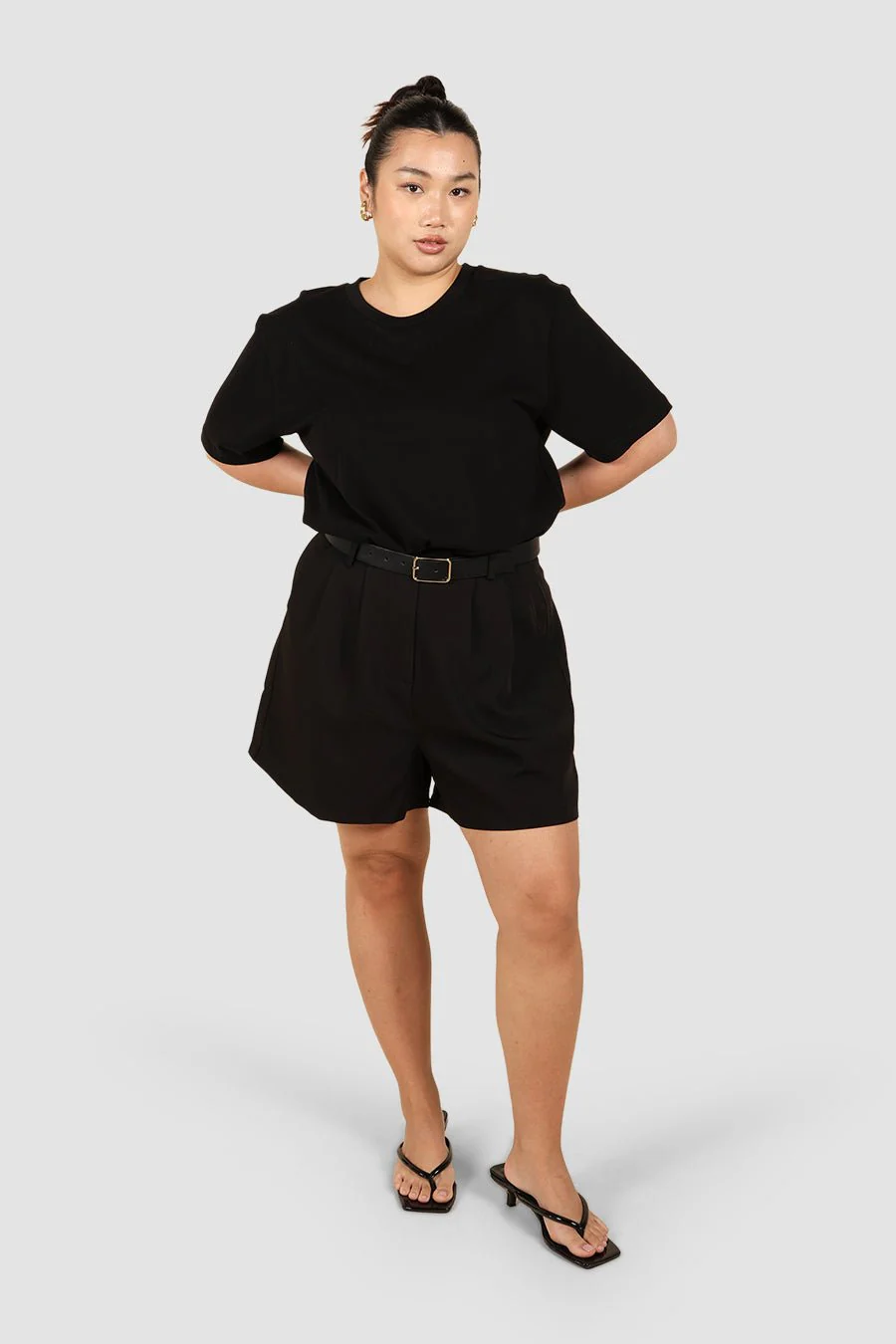 WYATT SHORT BLACK
