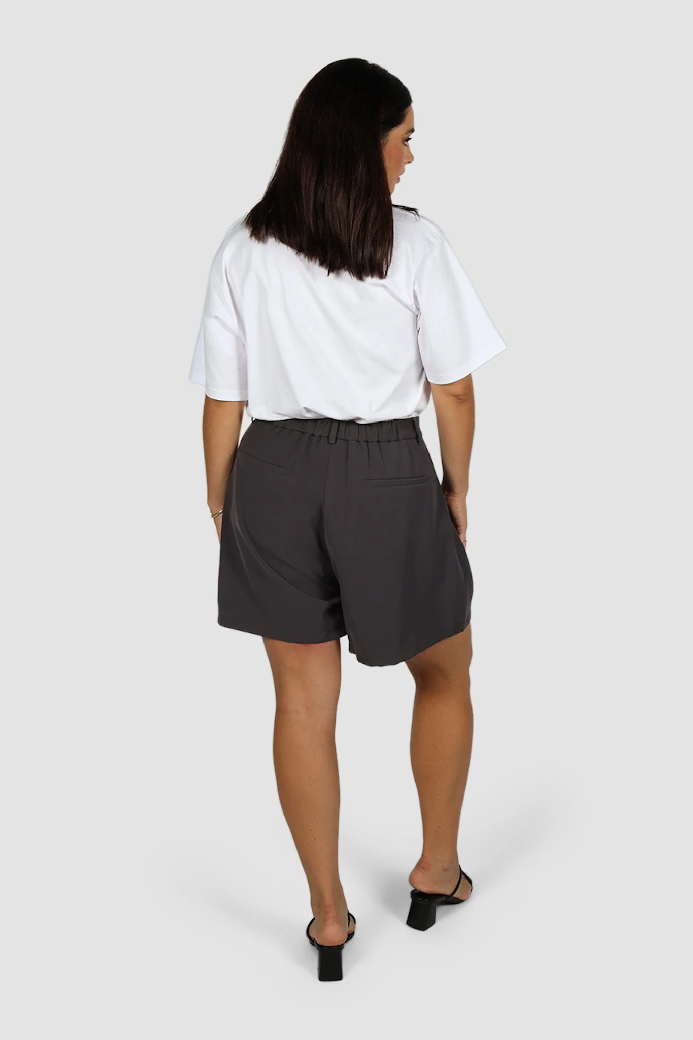 WYATT SHORT DEEP CHARCOAL - Image 8