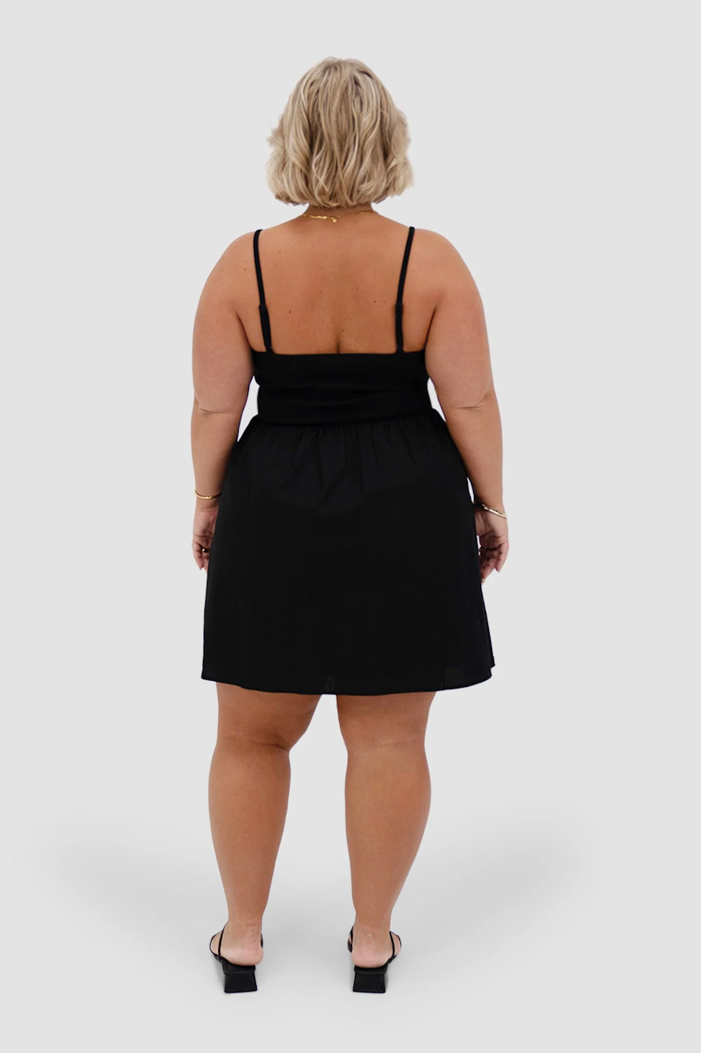 ZAREN MINI DRESS BLACK - Image 6