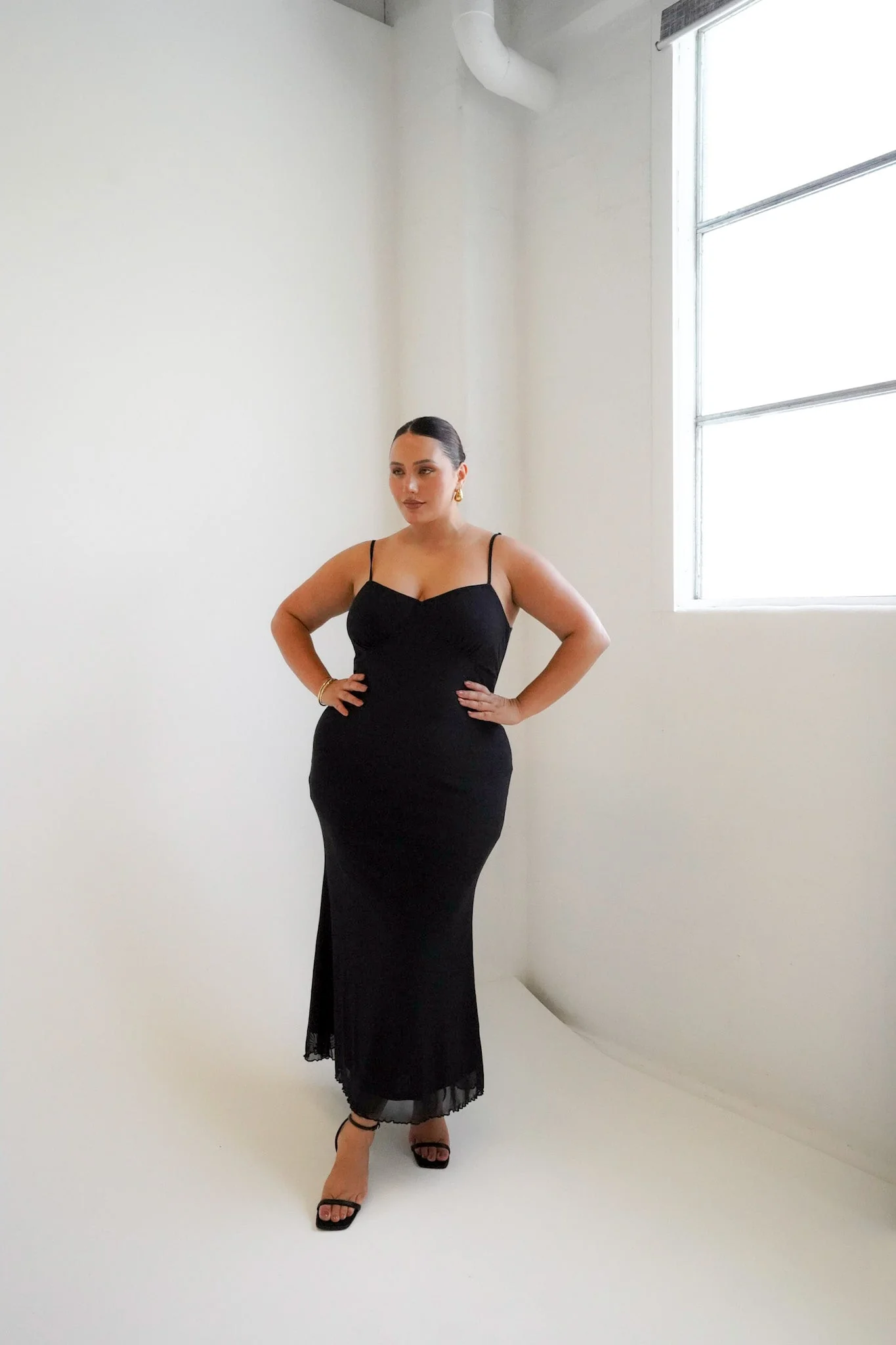 ZARIA DRESS BLACK - Image 4
