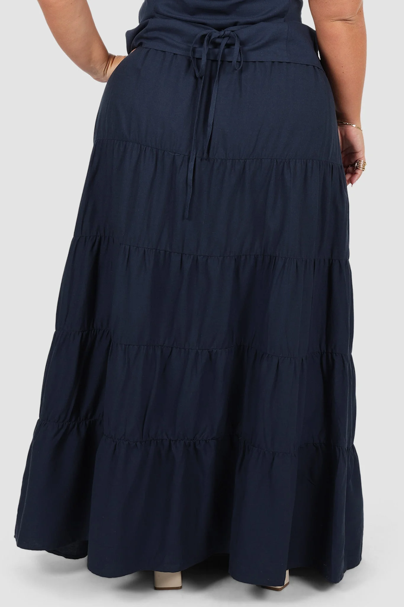 ZYLA TIERED MAXI SKIRT NAVY - Image 5